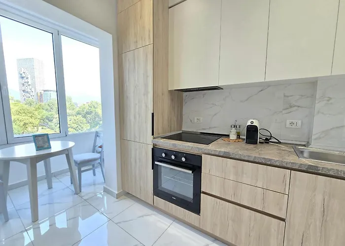 Getaway * ティラナ